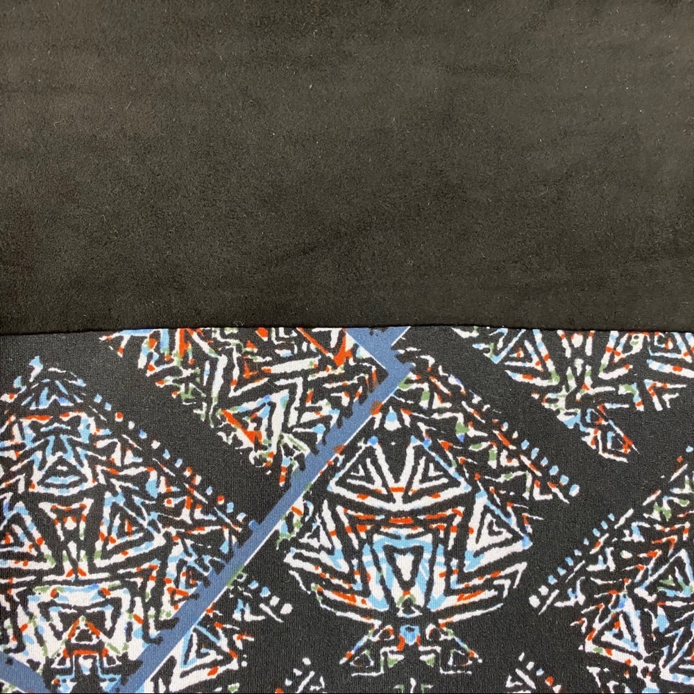 Notations pattern shirt - Picture 4 of 7